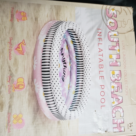 South Beach Luxe Lagoon Collection 5 ft diameter, 1.3 ft deep Inflatable Pool - Picture 2 of 4